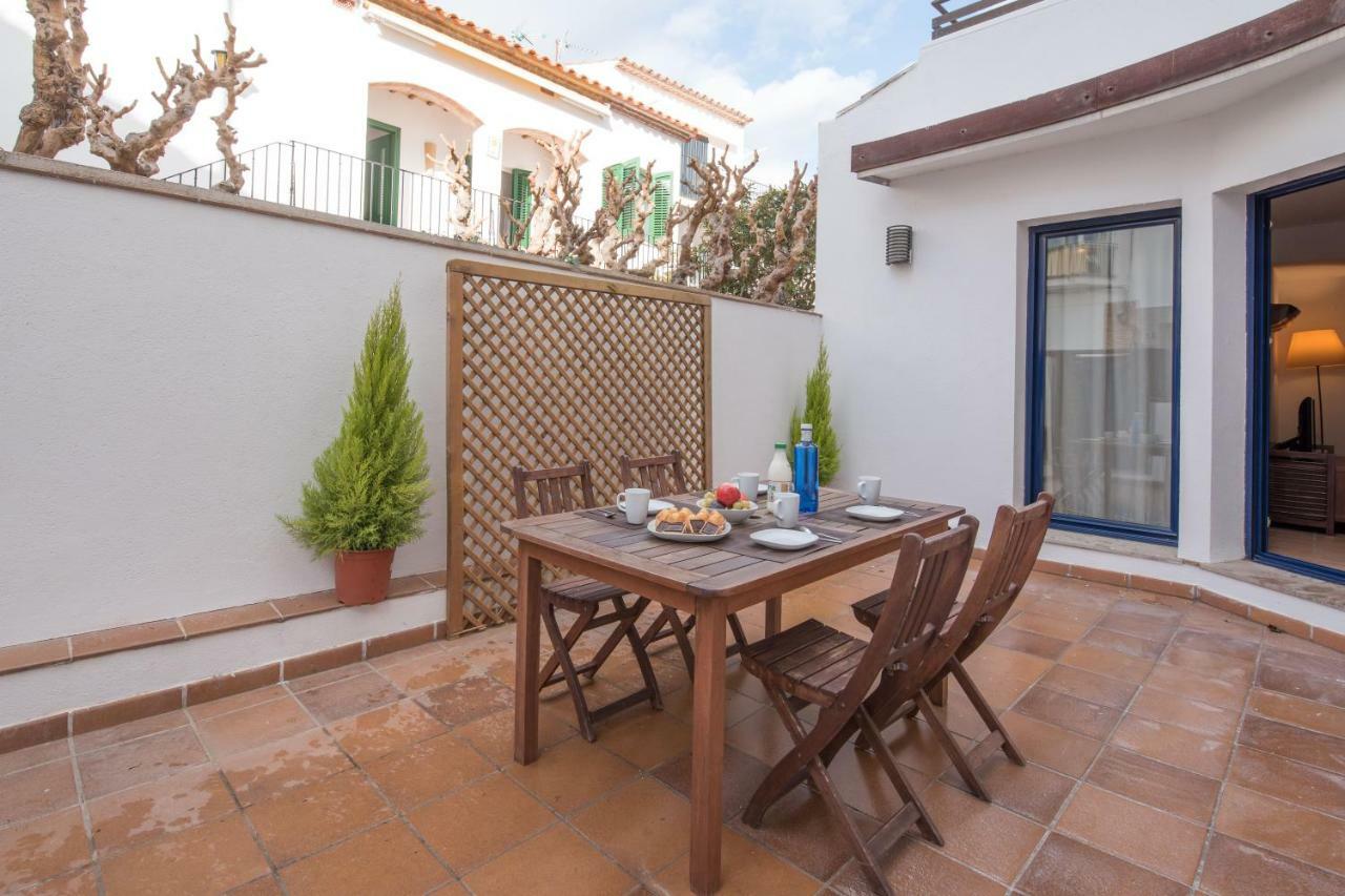 Apartamentos Llafranc Mar Екстер'єр фото
